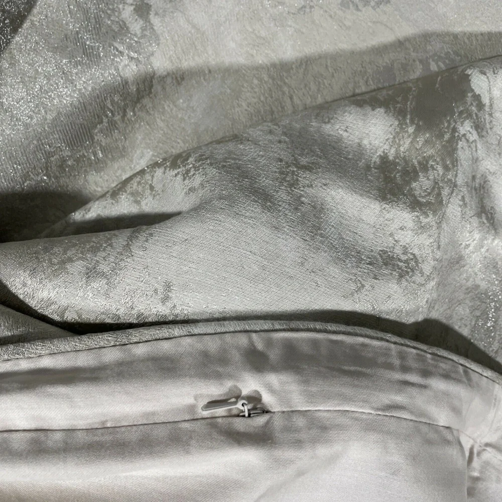 NWT‎ Hotel Collection [ Full/ Queen ] Skyline Duvet Cover Only